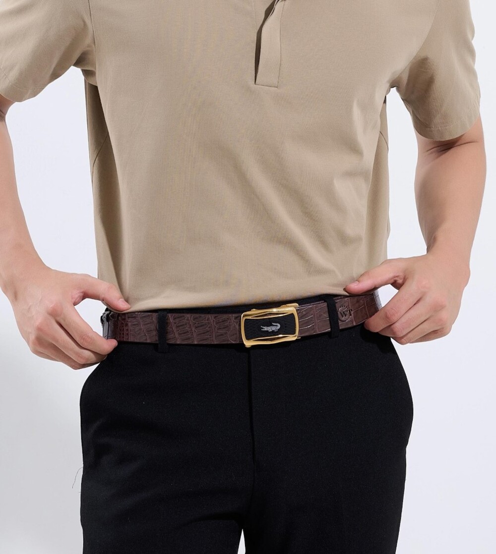 bí quyết phối đồ với thắt lưng nam khóa tự động da cá sấu