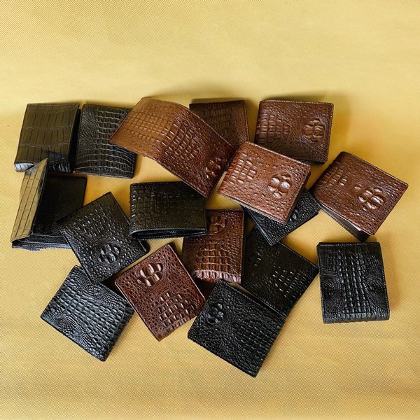 bộ sưu tập ví nam da cá sấu thật thời trang